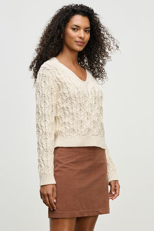 Velvet Ivory Cable